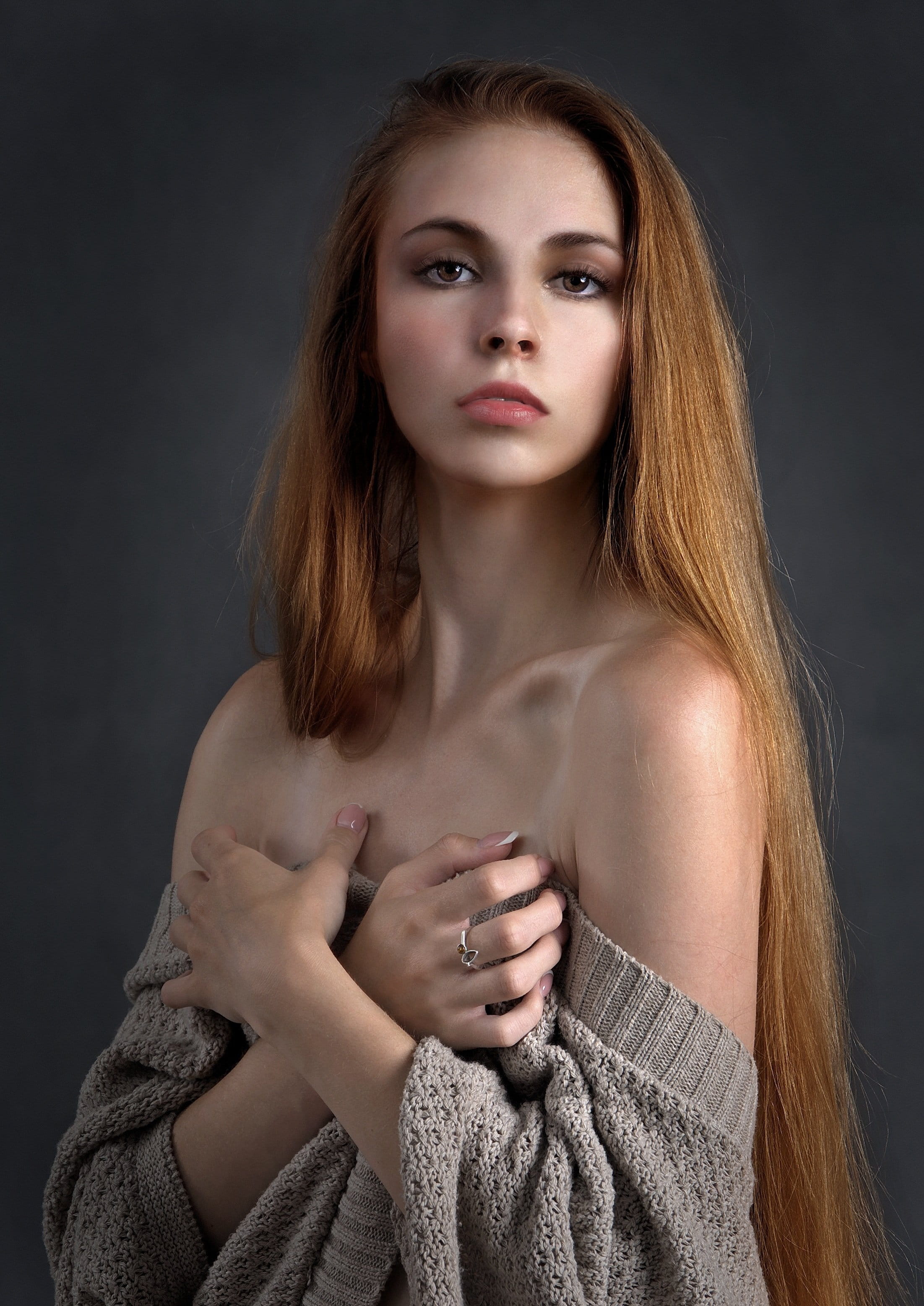 Curly source portrait example
